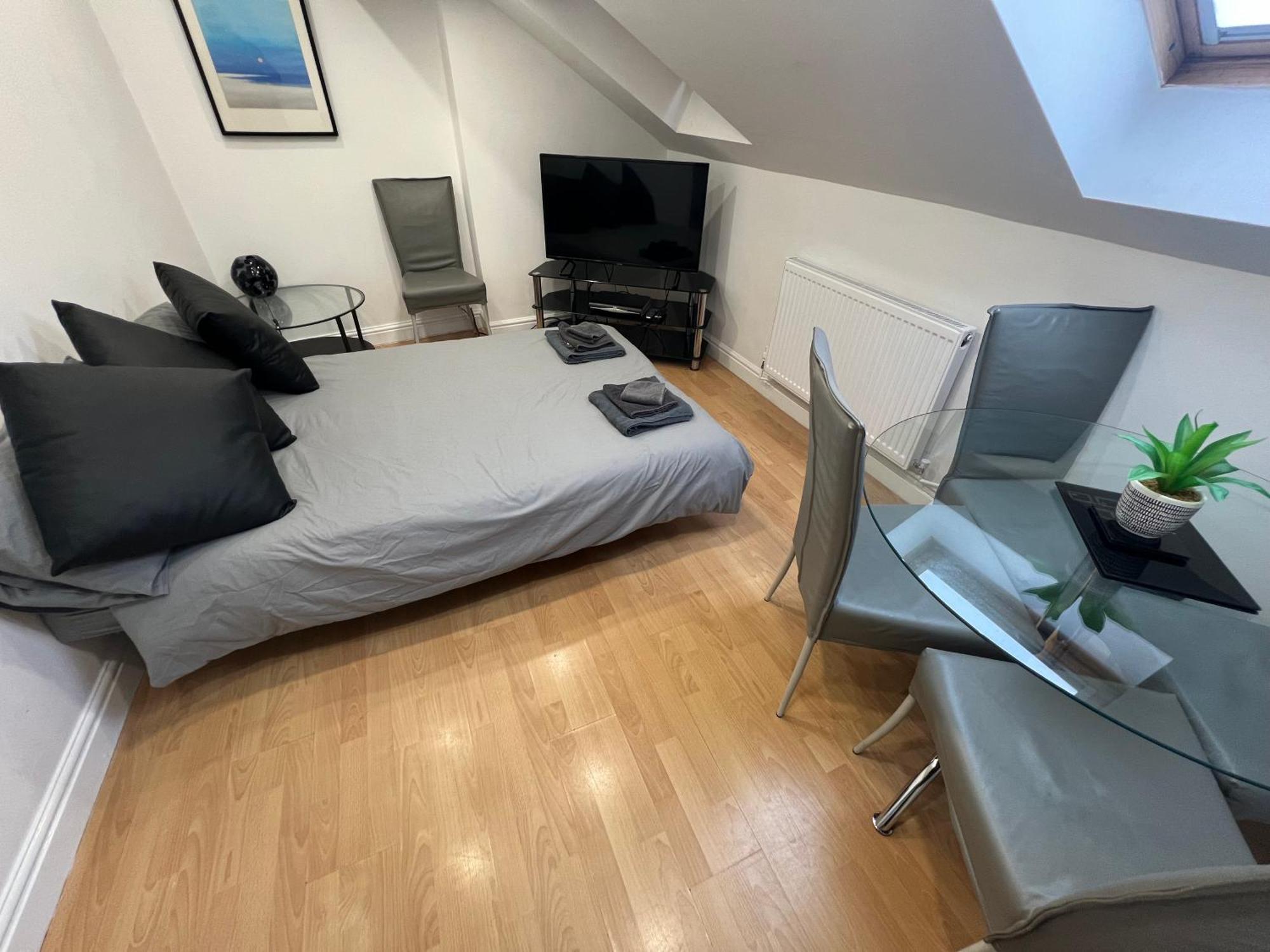 Cosy Penthouse Suite Happily Sleeps Up To Five Halifax Exterior foto